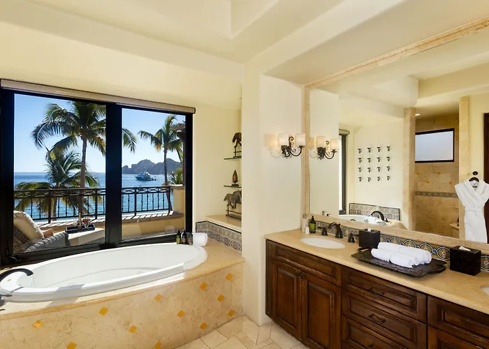 Hacienda Club & Residences